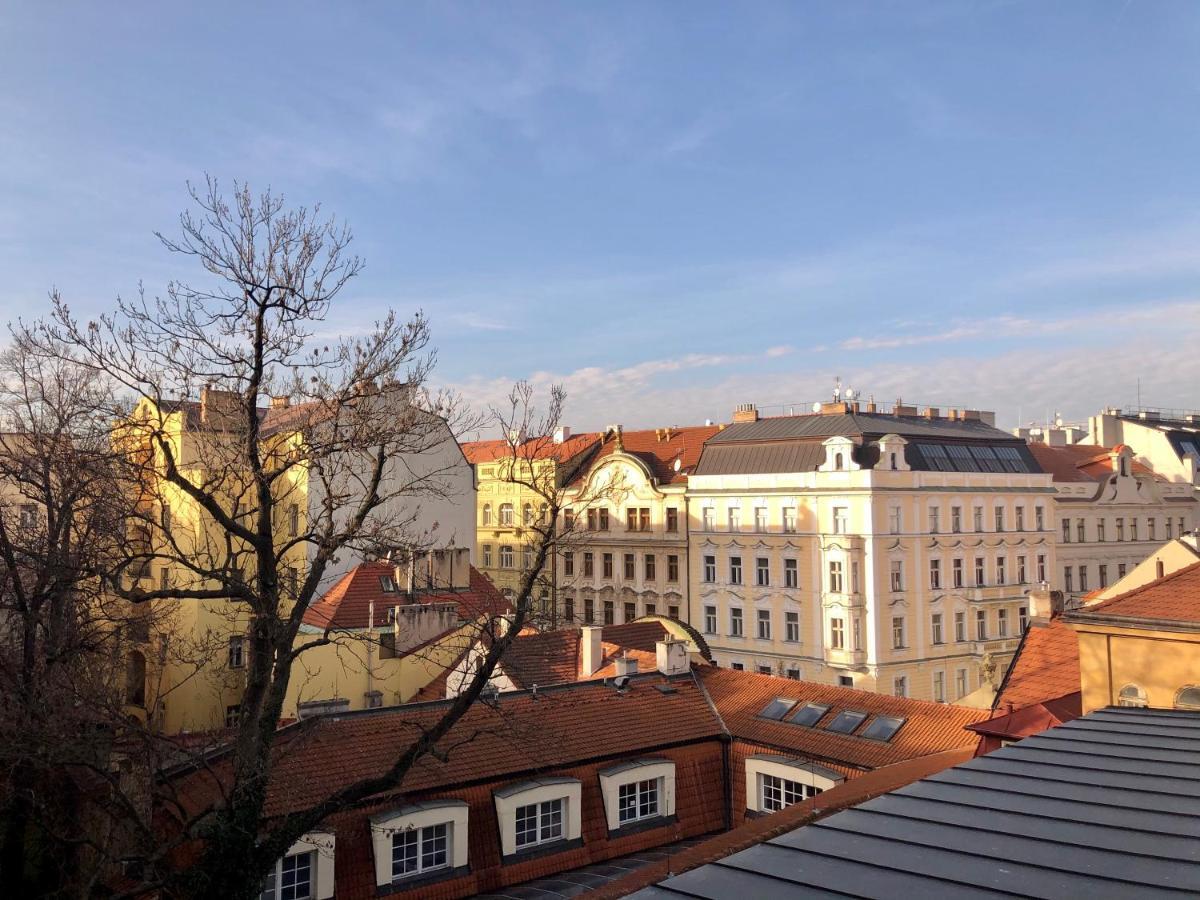 Life Masna 4* Prague